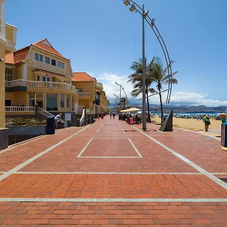 In Palmas Near Canteras *